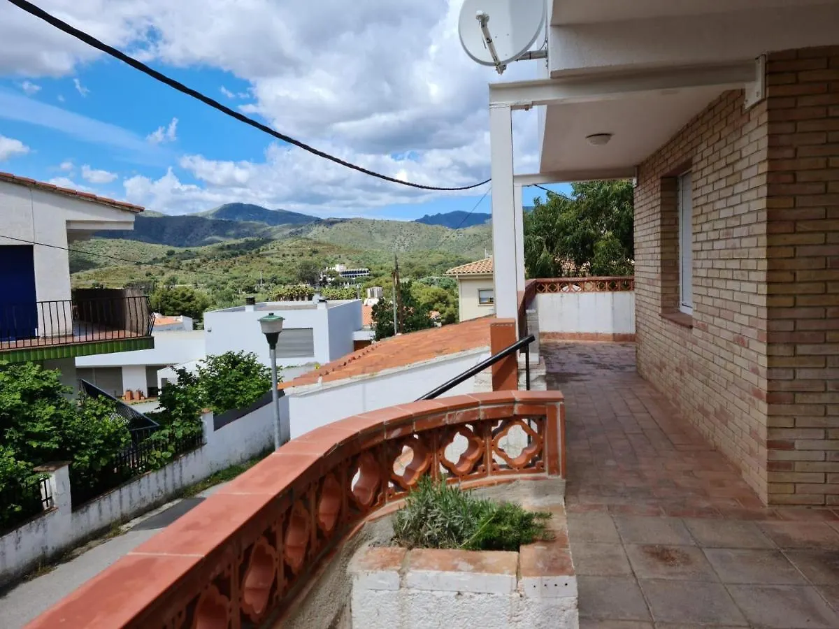 Feriehus Casa Ferrer - Casa Grande De Ambiente Familiar En Llanca, Cerca De La Playa Y Del Puerto.. - Es-228-64 Villa