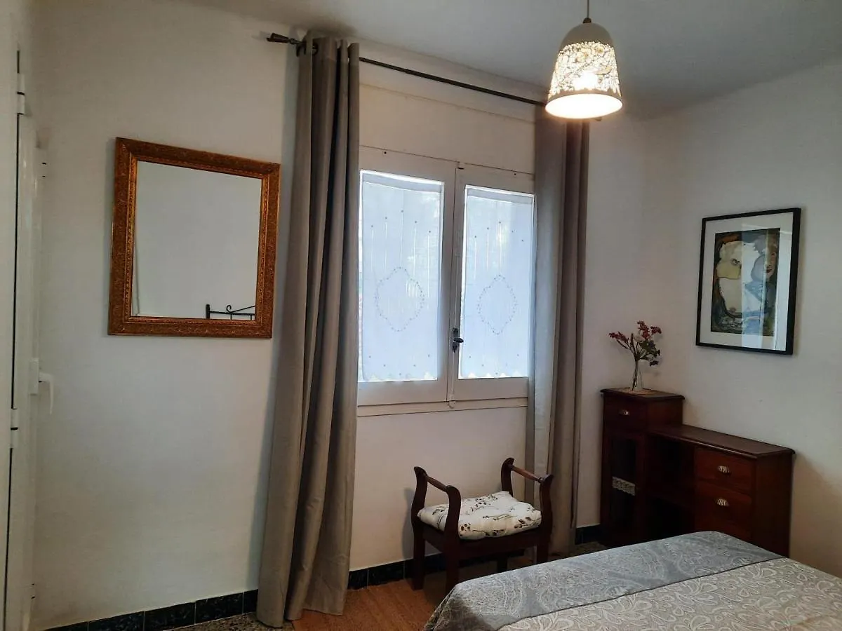 Casa Ferrer - Casa Grande De Ambiente Familiar En Llanca, Cerca De La Playa Y Del Puerto.. - Es-228-64 Villa