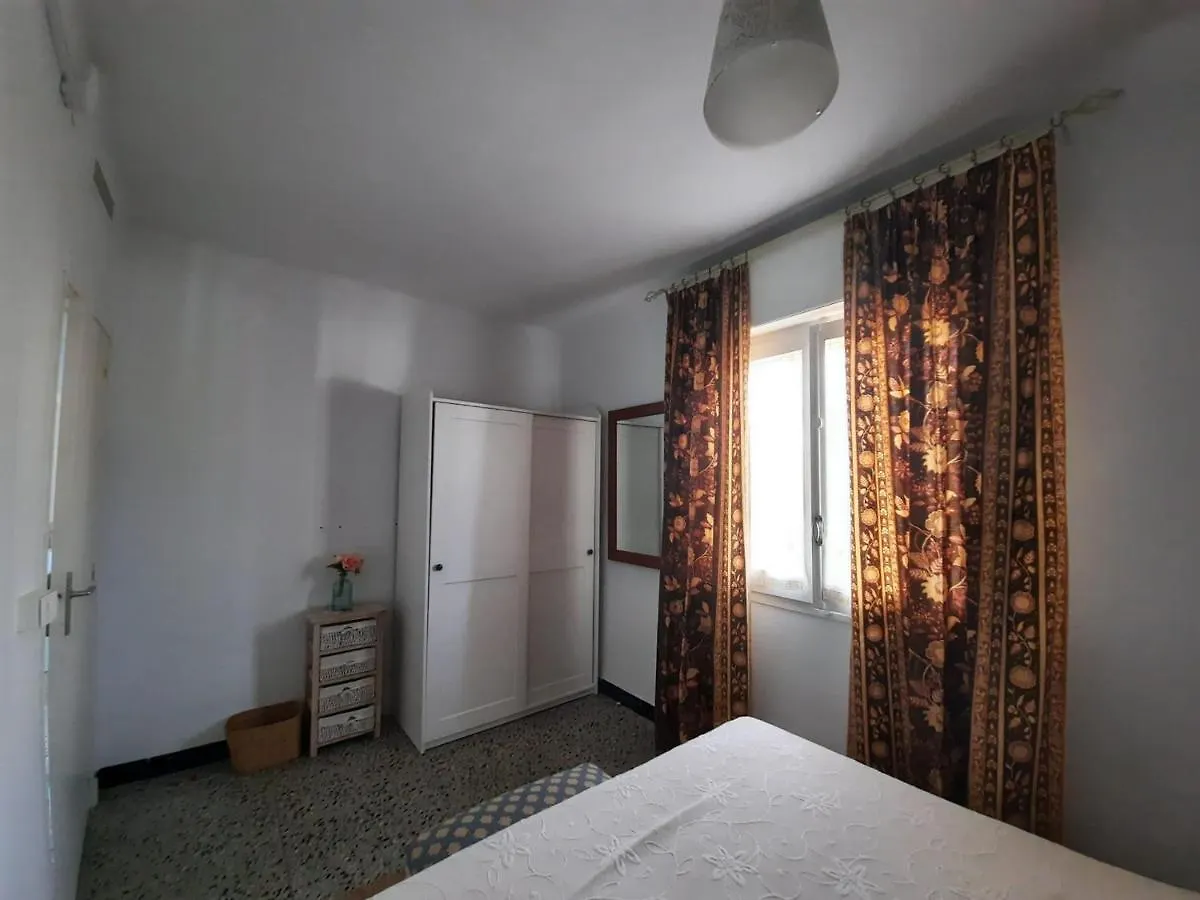 Feriehus Casa Ferrer - Casa Grande De Ambiente Familiar En Llanca, Cerca De La Playa Y Del Puerto.. - Es-228-64 Villa Spanien