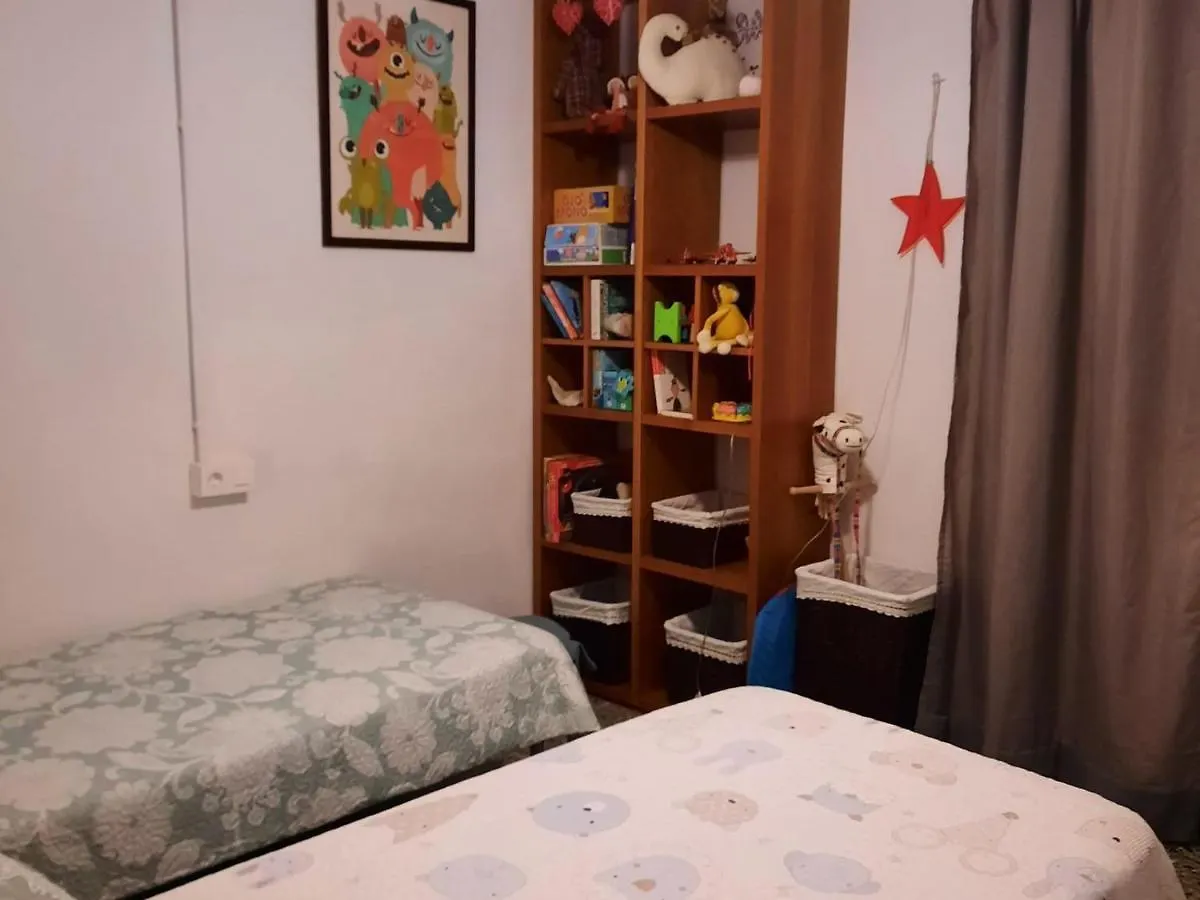 Feriehus Casa Ferrer - Casa Grande De Ambiente Familiar En Llanca, Cerca De La Playa Y Del Puerto.. - Es-228-64 Villa